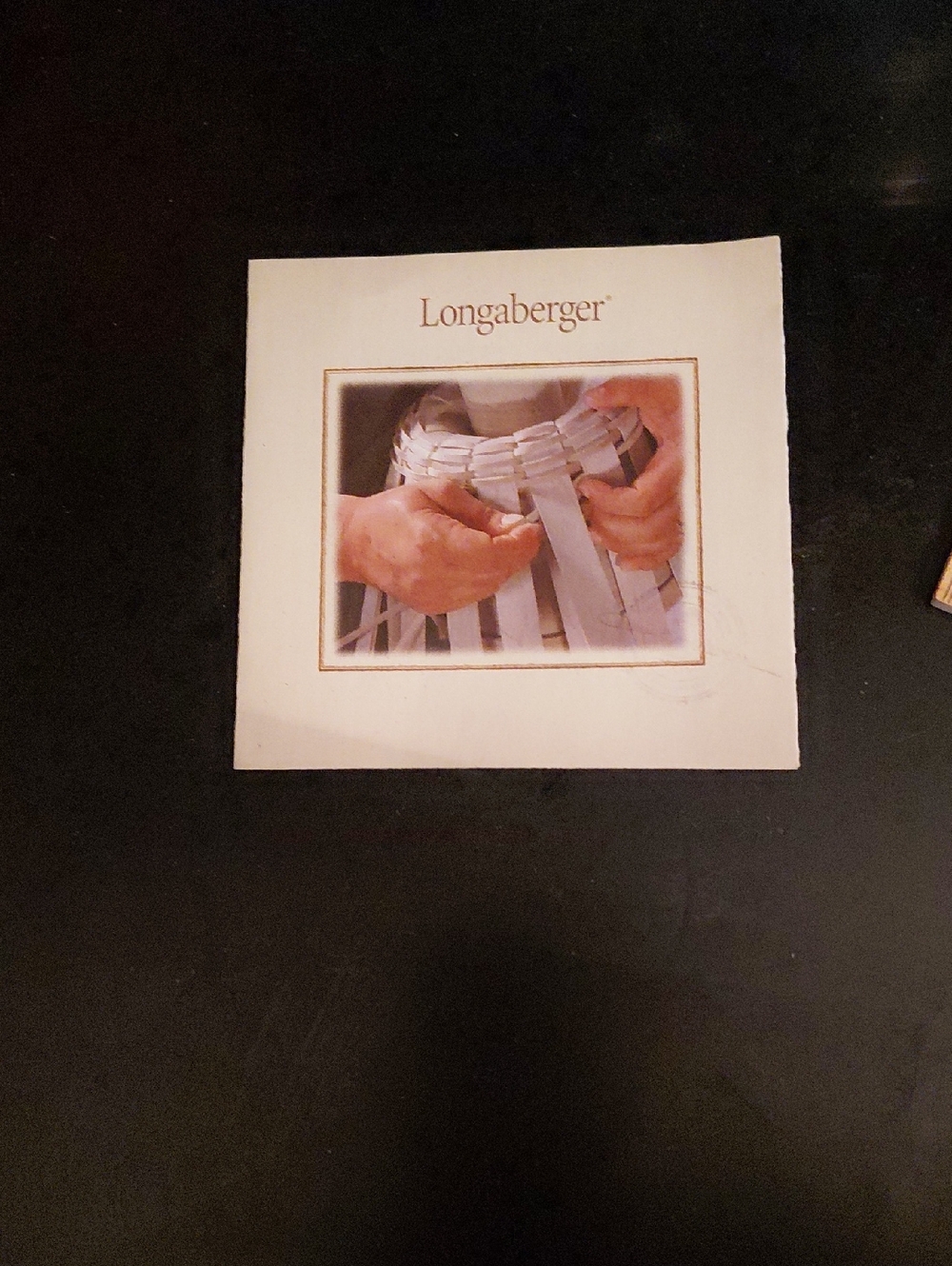 2007 Med LONGABERGER crocus Basket. - Picture 7 of 9